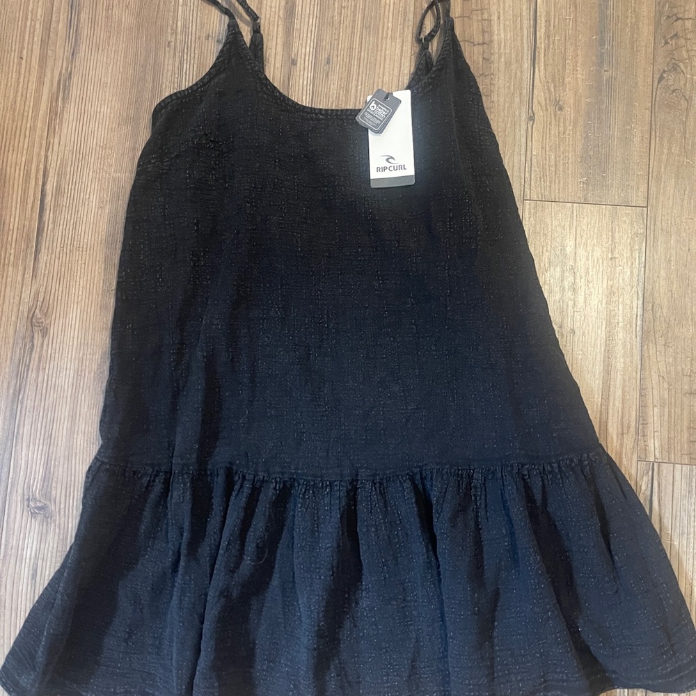 Rip Curl Women's Black dress size small NWT!!!!